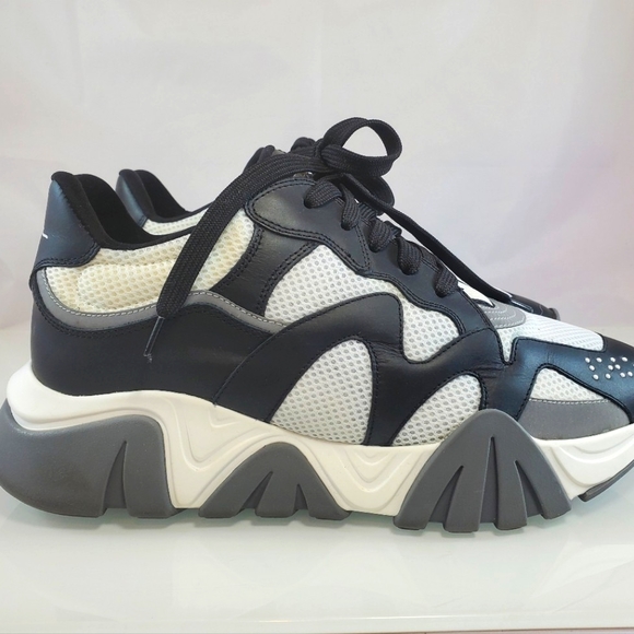 NWT$995 Versace Squalo White Black Chunky Sneakers Sz 44 IT-  11 US - Picture 10 of 16